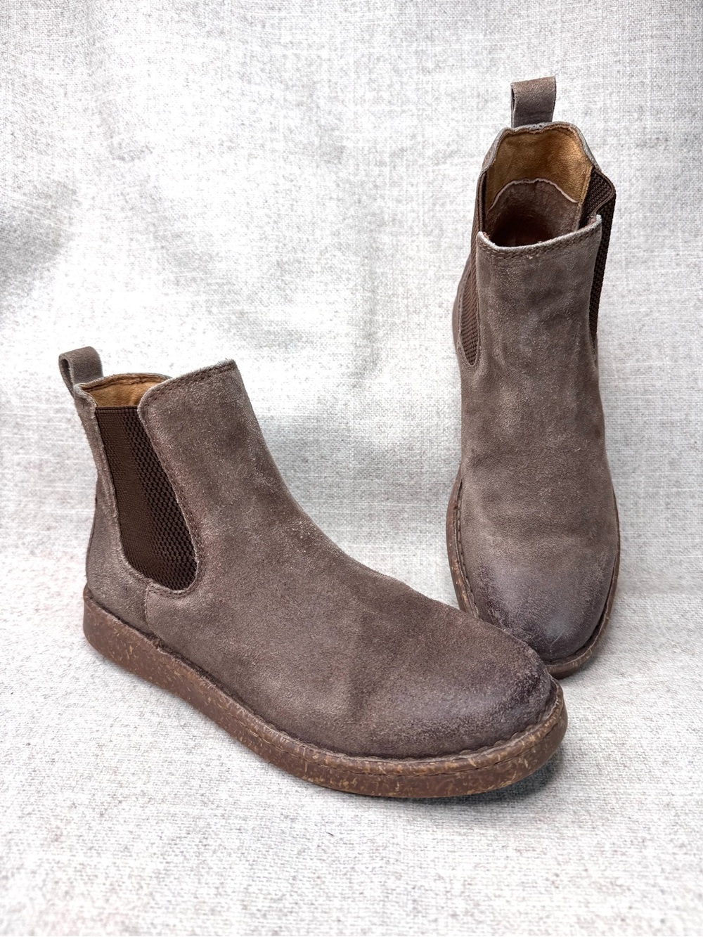 Born Brody Chelsea Boots Brown Leather men’s size 8.5 M pull on Rustic Country